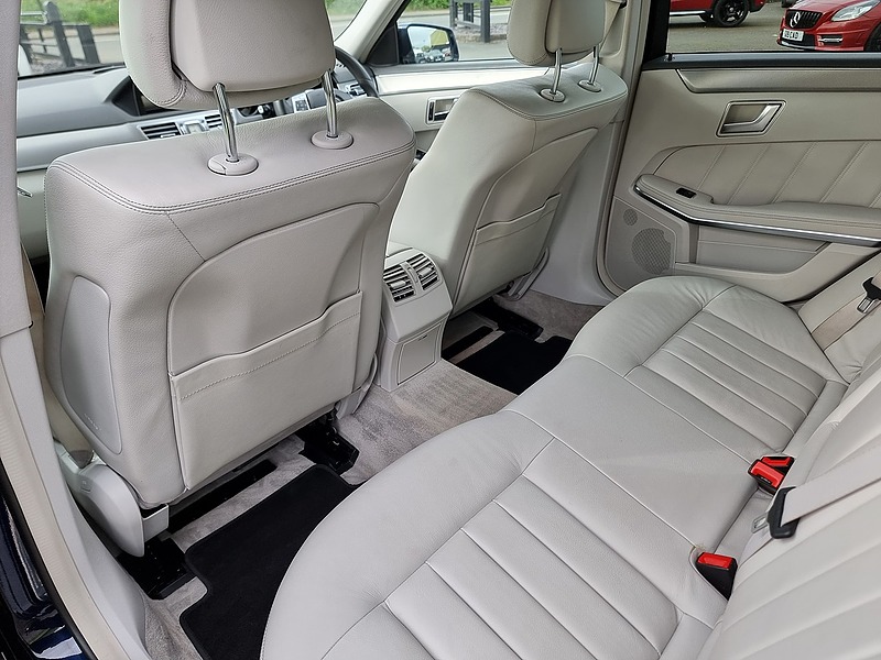 Mercedes-Benz E Class E350 V6 BlueTEC AMG Sport - U7428