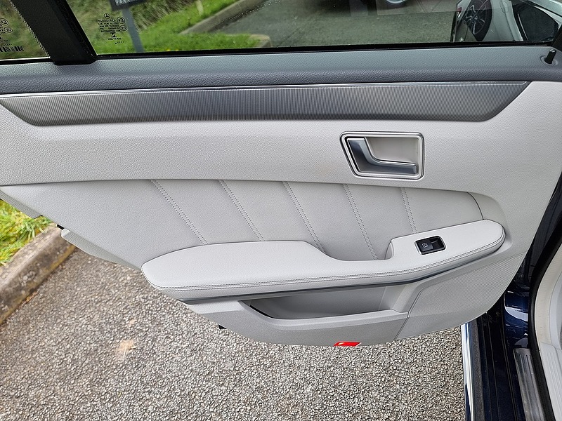 Mercedes-Benz E Class E350 V6 BlueTEC AMG Sport - U7428