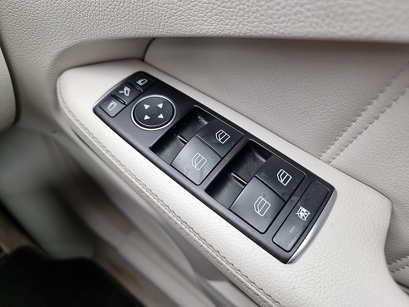 Mercedes-Benz E Class E350 V6 BlueTEC AMG Sport - U7428