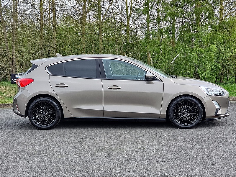Ford Focus EcoBlue Titanium X - U7433