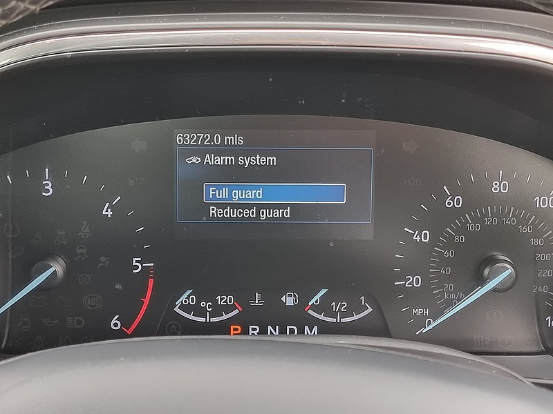 Ford Focus EcoBlue Titanium X - U7433