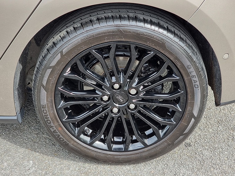 Ford Focus EcoBlue Titanium X - U7433