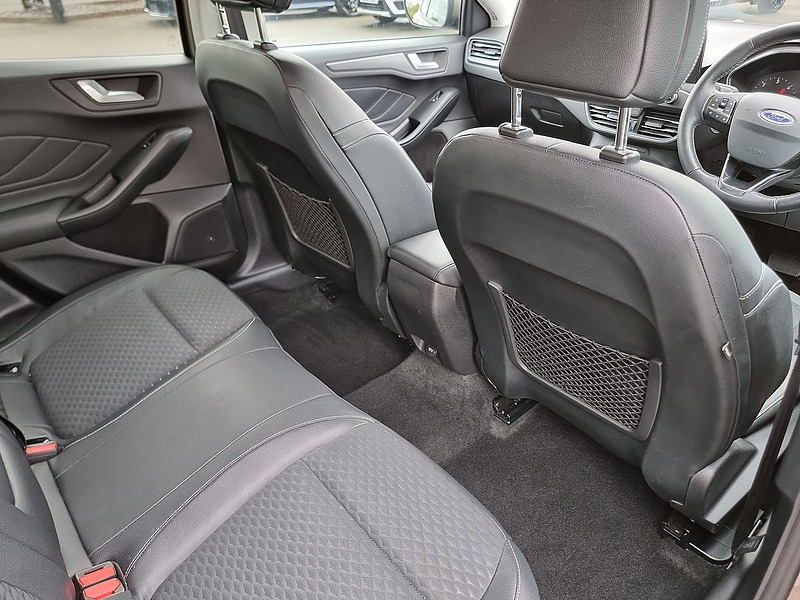 Ford Focus EcoBlue Titanium X - U7433