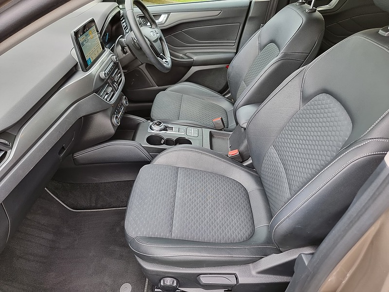 Ford Focus EcoBlue Titanium X - U7433