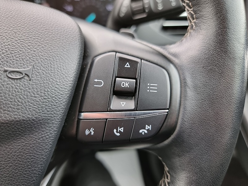 Ford Focus EcoBlue Titanium X - U7433