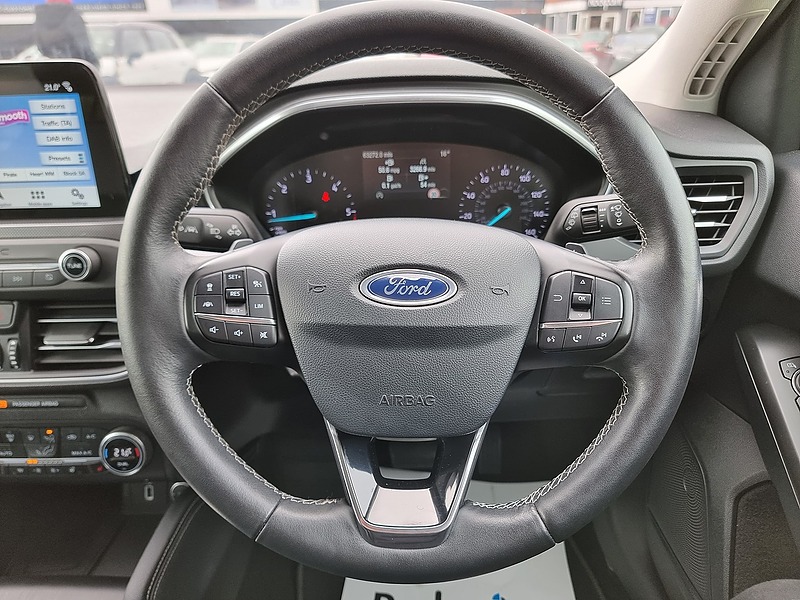Ford Focus EcoBlue Titanium X - U7433