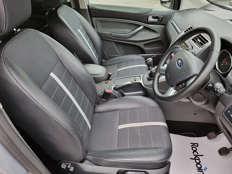 Ford Kuga TDCi Titanium - U7447