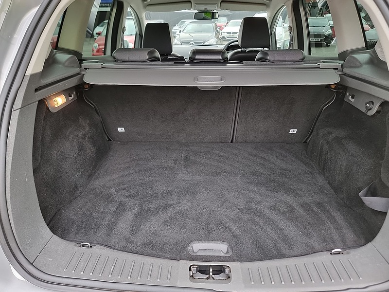Ford Kuga TDCi Titanium - U7447
