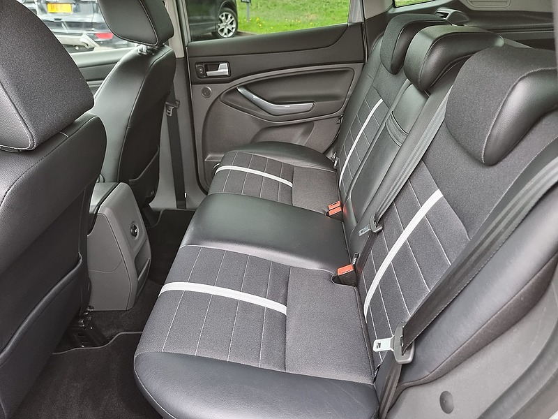 Ford Kuga TDCi Titanium - U7447