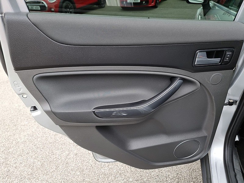 Ford Kuga TDCi Titanium - U7447