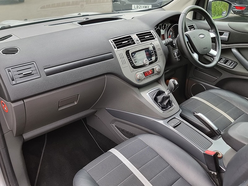 Ford Kuga TDCi Titanium - U7447