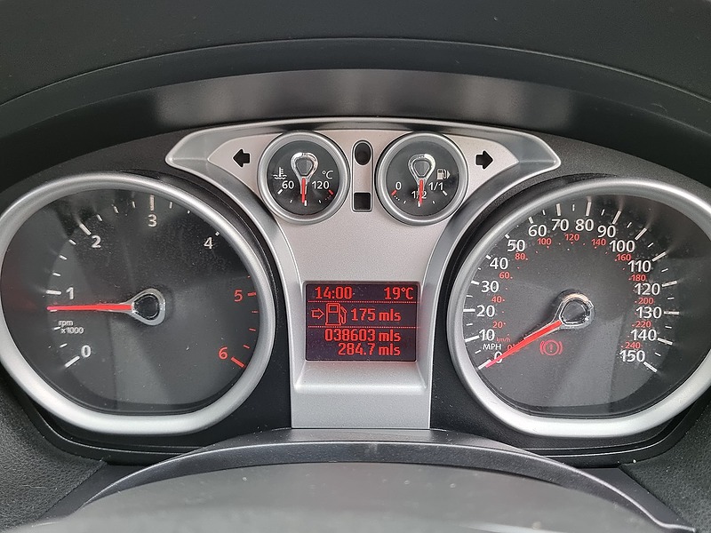 Ford Kuga TDCi Titanium - U7447