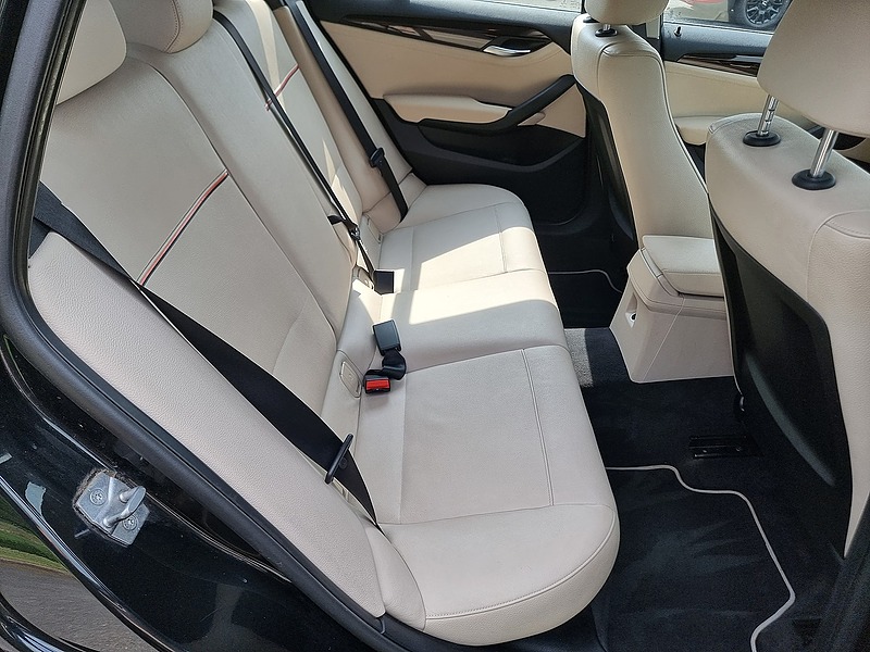 BMW X1 18d xLine - U7454