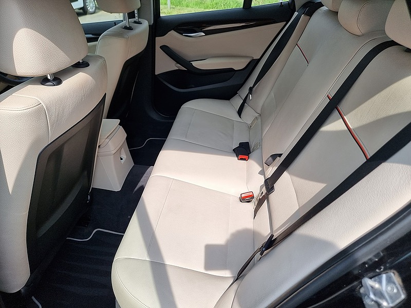 BMW X1 18d xLine - U7454