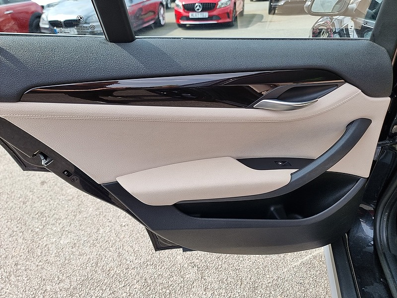 BMW X1 18d xLine - U7454
