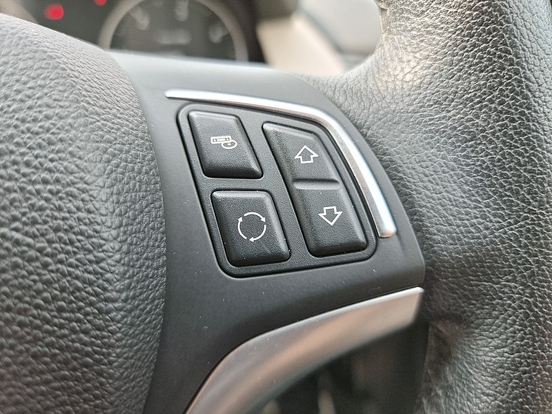 BMW X1 18d xLine - U7454