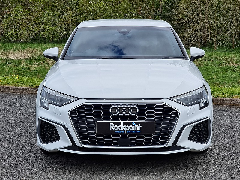 Audi A3 TFSIe S line - U7457