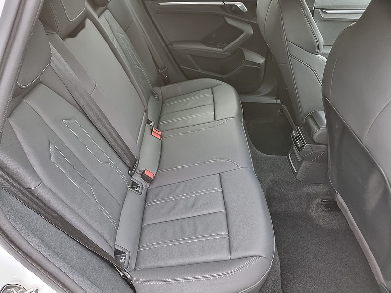 Audi A3 TFSIe S line - U7457
