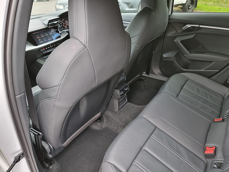Audi A3 TFSIe S line - U7457