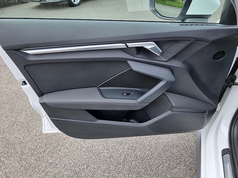 Audi A3 TFSIe S line - U7457