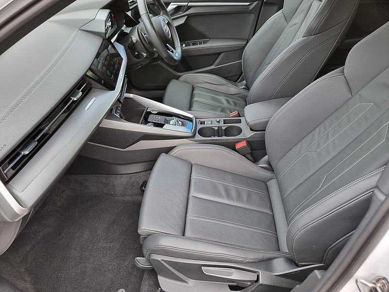 Audi A3 TFSIe S line - U7457