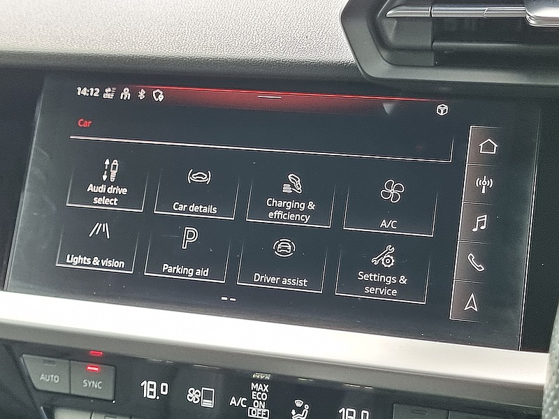 Audi A3 TFSIe S line - U7457