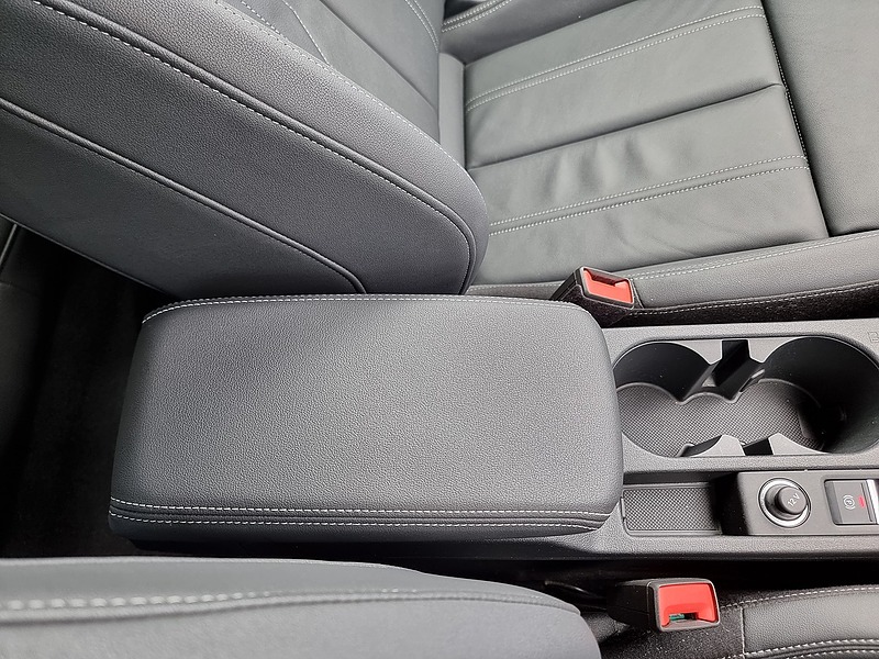Audi A3 TFSIe S line - U7457