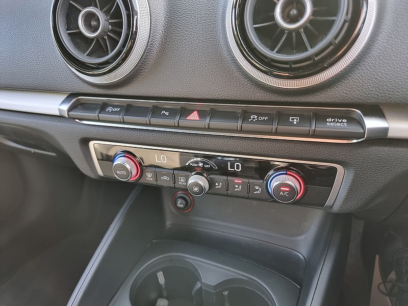 Audi A3 TDI S line - U7458