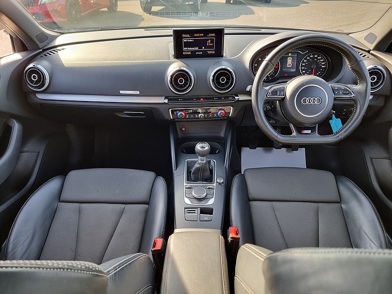 Audi A3 TDI S line - U7458