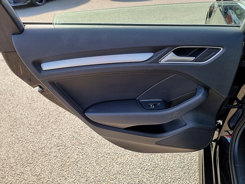 Audi A3 TDI S line - U7458