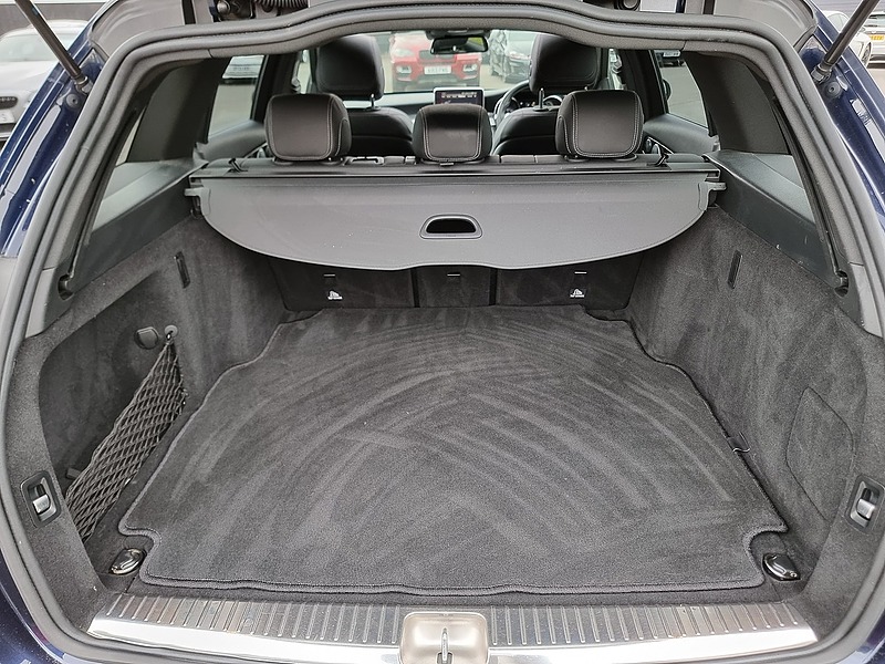 Mercedes-Benz C Class C250d AMG Line - U7464