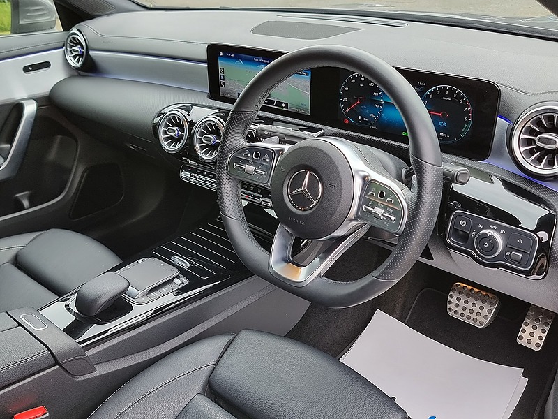 Mercedes-Benz CLA Class CLA250e AMG Line - U7480