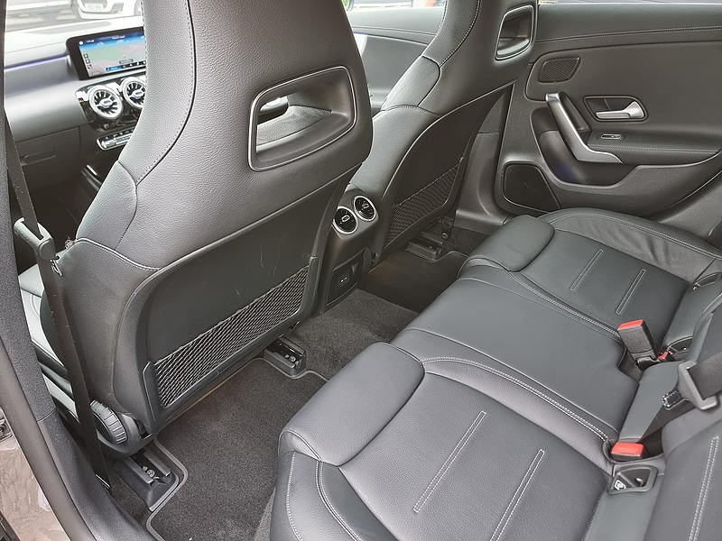 Mercedes-Benz CLA Class CLA250e AMG Line - U7480