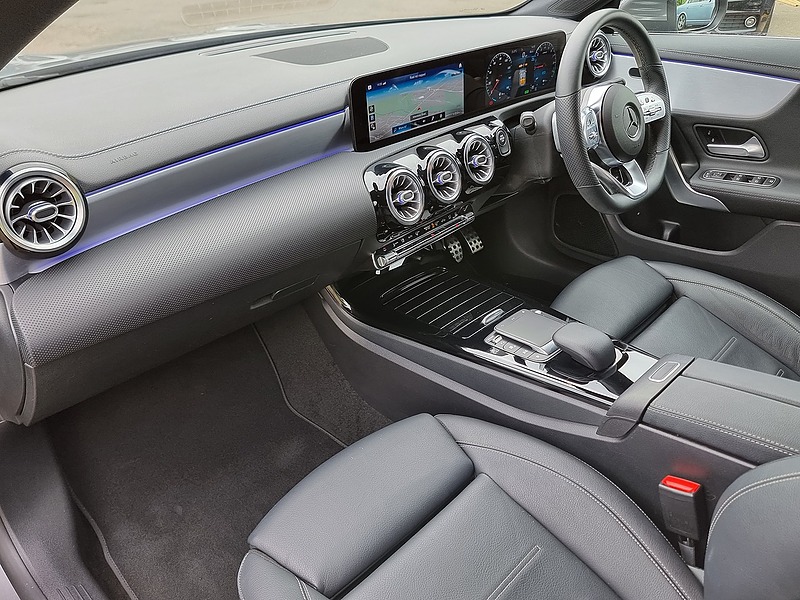 Mercedes-Benz CLA Class CLA250e AMG Line - U7480