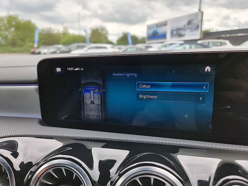 Mercedes-Benz CLA Class CLA250e AMG Line - U7480