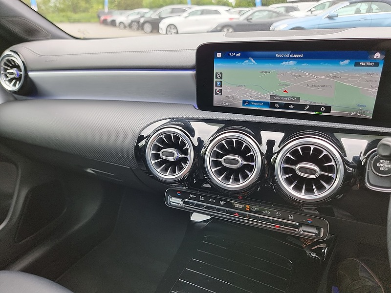 Mercedes-Benz CLA Class CLA250e AMG Line - U7480