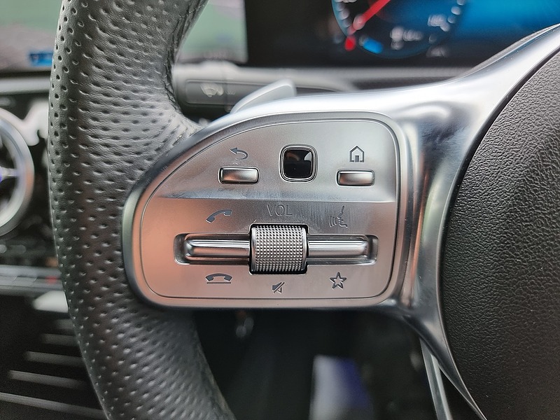 Mercedes-Benz CLA Class CLA250e AMG Line - U7480