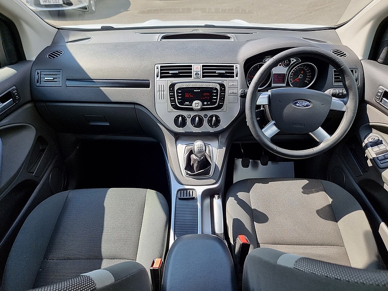 Ford Kuga TDCi Zetec - U7487