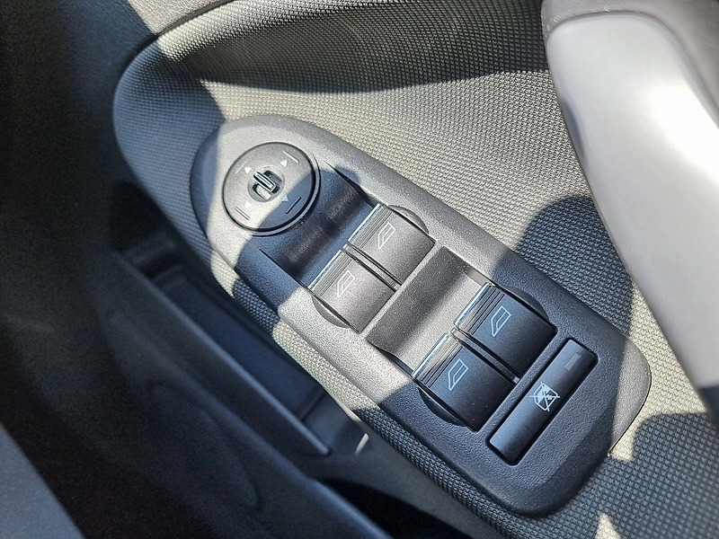 Ford Kuga TDCi Zetec - U7487