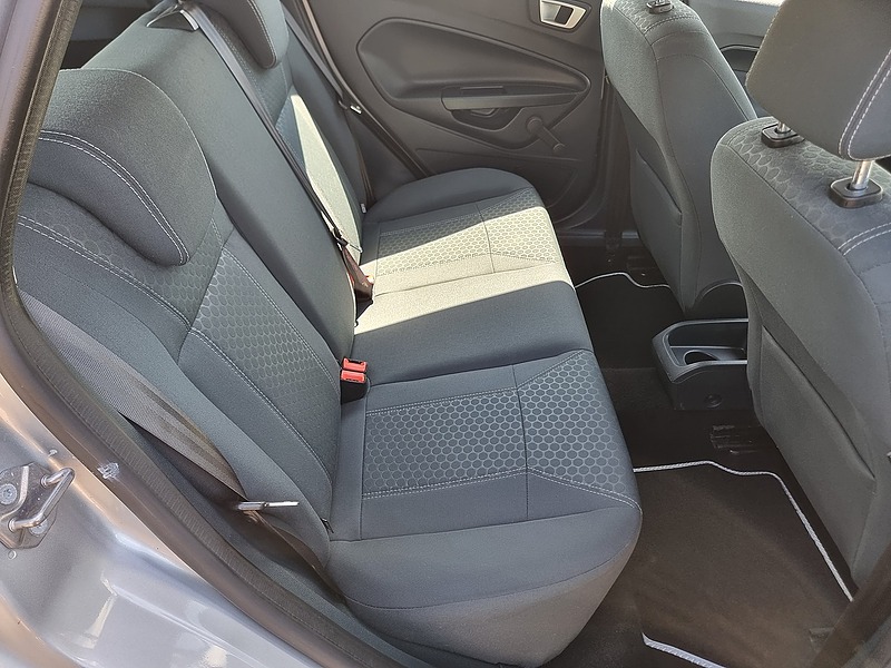 Ford Fiesta Zetec - U7495