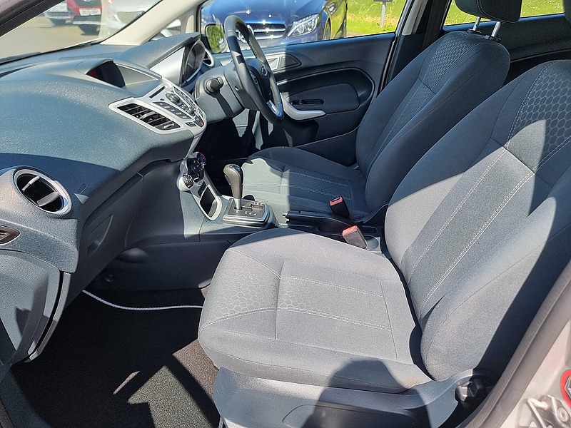 Ford Fiesta Zetec - U7495