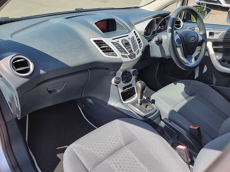 Ford Fiesta Zetec - U7495