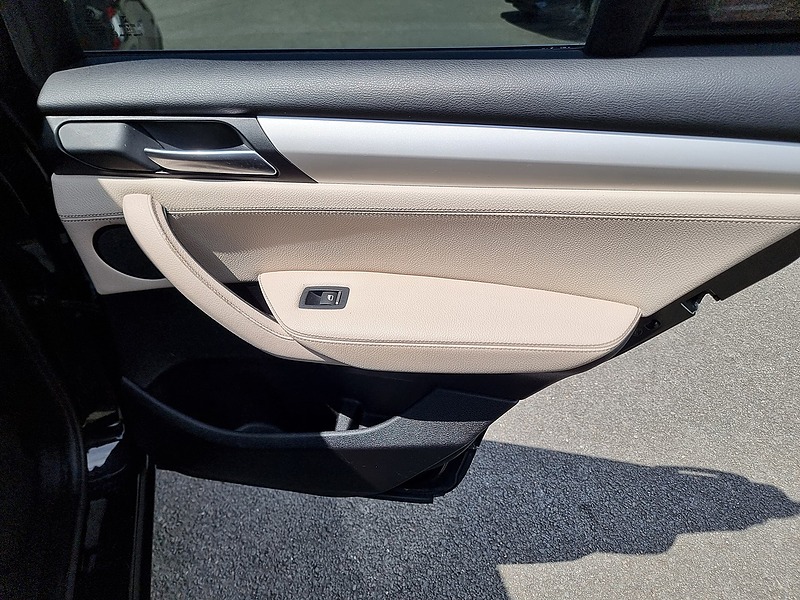 BMW X4 20d SE - U7506