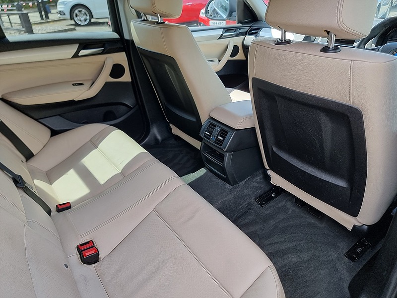 BMW X4 20d SE - U7506