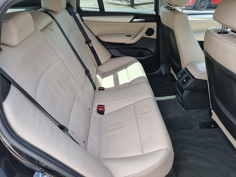 BMW X4 20d SE - U7506