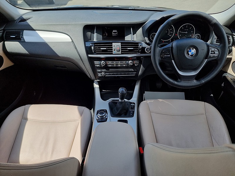 BMW X4 20d SE - U7506