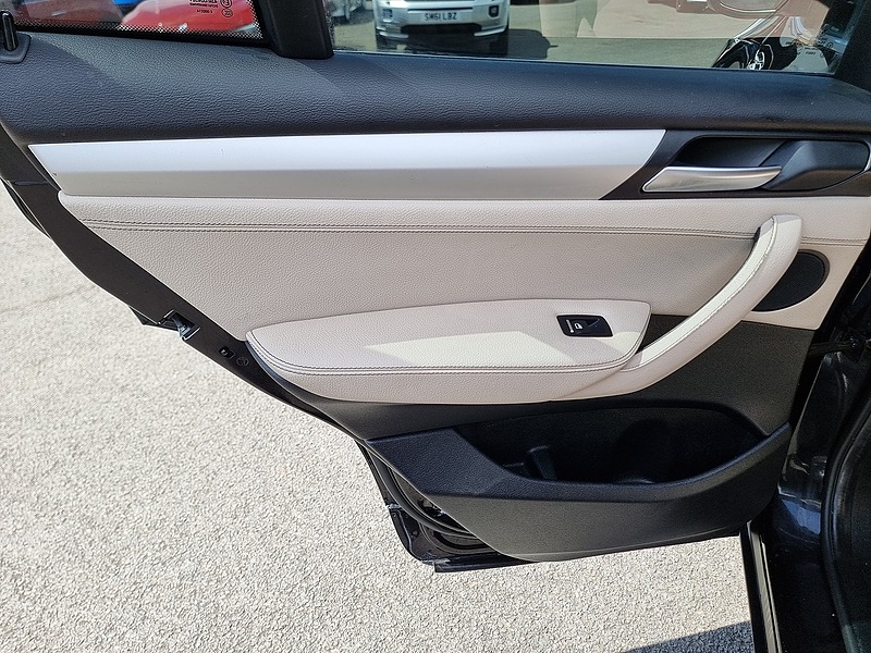 BMW X4 20d SE - U7506