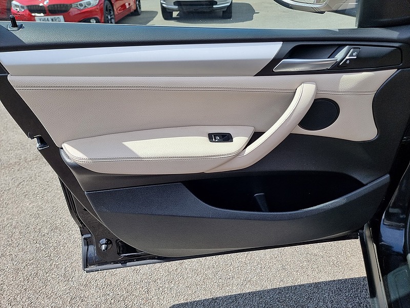 BMW X4 20d SE - U7506