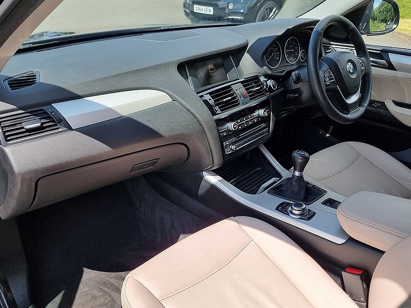 BMW X4 20d SE - U7506