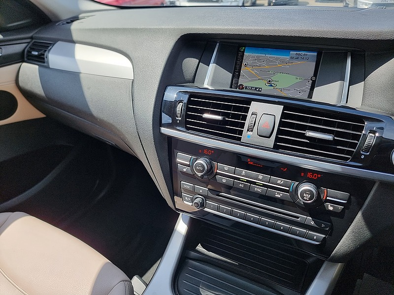 BMW X4 20d SE - U7506